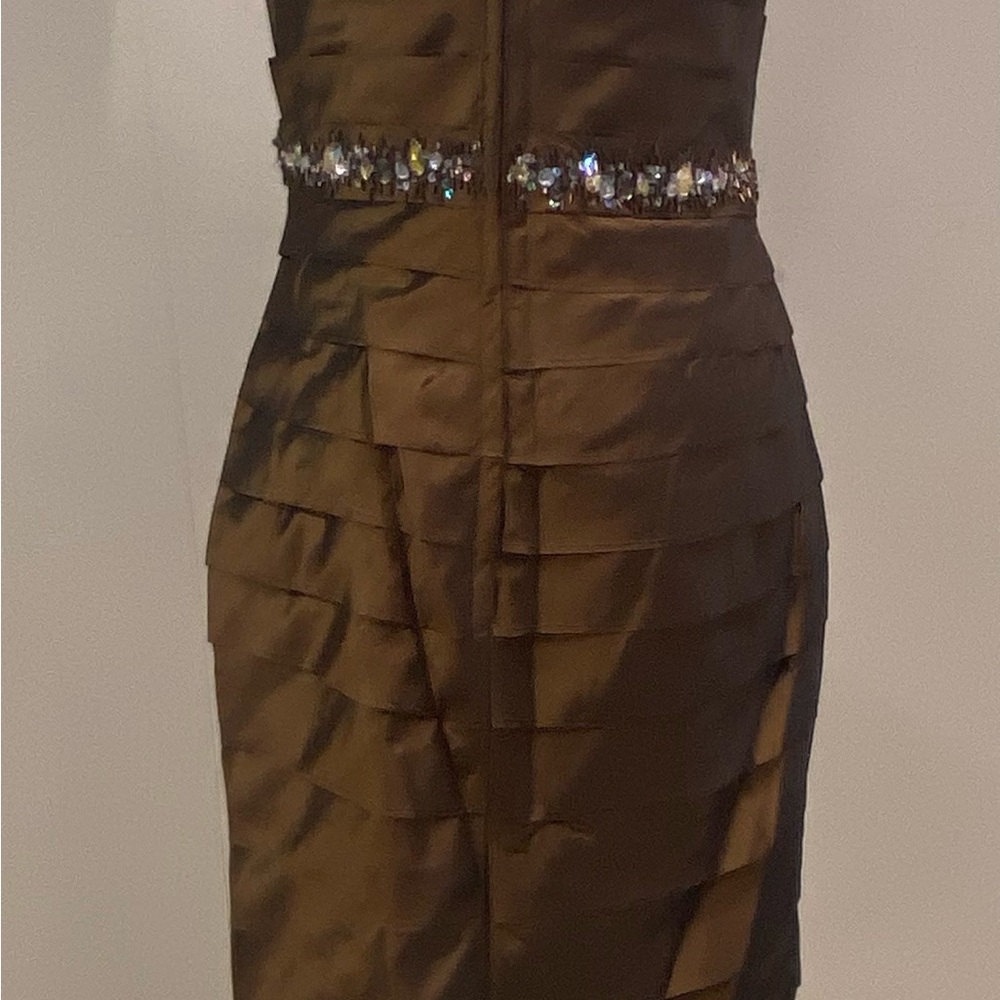 NWT Tony Bowls Short Brown Dress. Size 10 - Picture 3 of 4